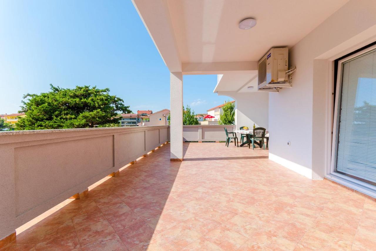 Apartments Ruza-Rajska Beach Lopar Exterior photo