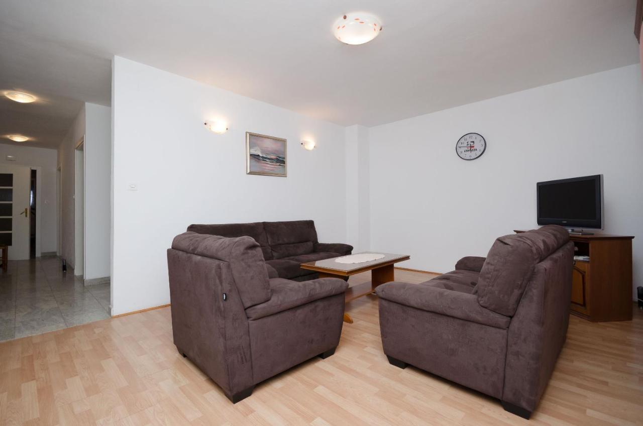 Apartments Ruza-Rajska Beach Lopar Exterior photo