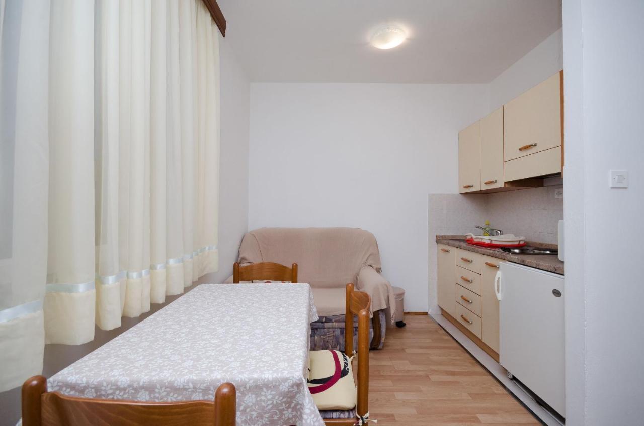 Apartments Ruza-Rajska Beach Lopar Exterior photo