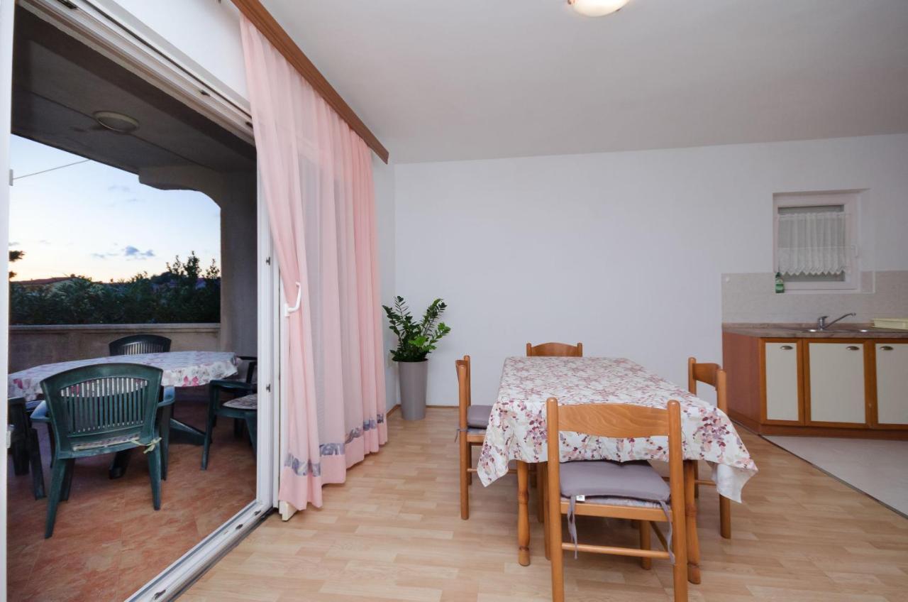 Apartments Ruza-Rajska Beach Lopar Exterior photo